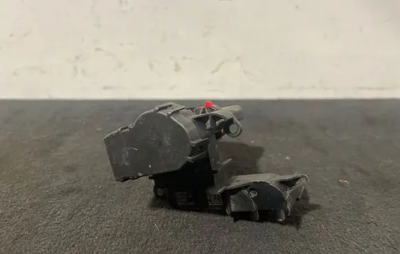 BMW 5 GT F07 Current control relay 9339834