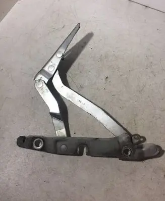 Audi A4 S4 B7 8E 8H Tailgate/trunk/boot hinge 8E5827301C