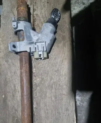 Volkswagen Jetta II Ignition lock 290596
