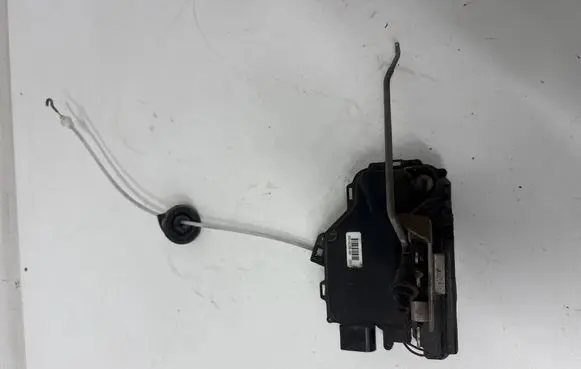 Audi A4 S4 B6 8E 8H Front door lock 4B1837015G