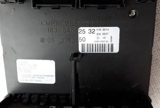 Mercedes-Benz ML W163 SAM control unit 1635452532 05371050
