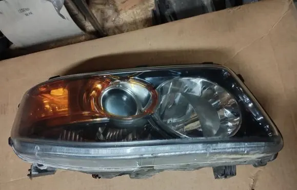 Honda Element Headlight/headlamp