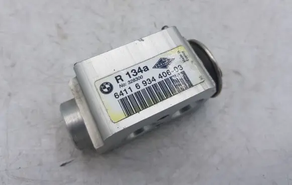 BMW 1 E81 E87 Air conditioning (A/C) expansion valve 6411693440603 693440603