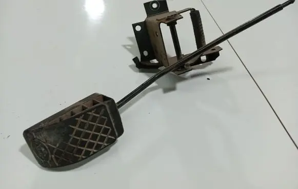 Audi 100 200 5000 C3 Accelerator throttle pedal