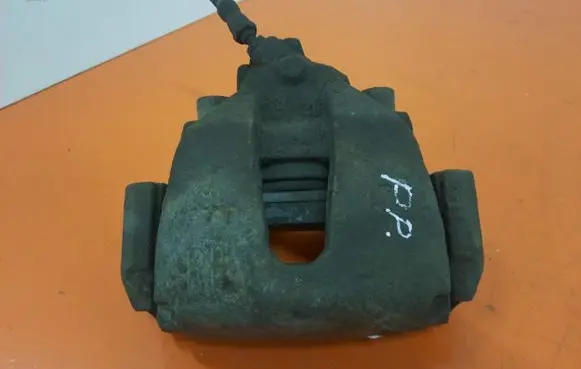 Audi A8 S8 D3 4E Front brake caliper