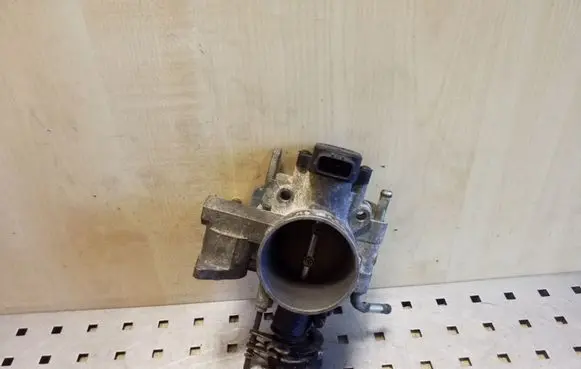 Subaru Impreza II Throttle valve RTR6035 A22667R00
