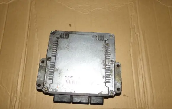 Renault Laguna I Engine control unit/module 7700113027 0281001997 7700106485