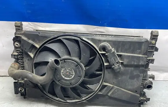 Opel Zafira C Radiator set 13397300 130706906 3136613355