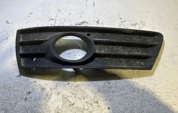 Volkswagen PASSAT CC Front bumper lower grill 3C8853665C