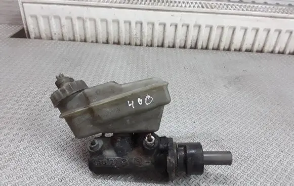 Volkswagen Transporter - Caravelle T4 Master brake cylinder 701611303