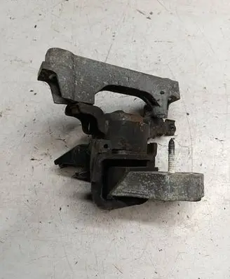 Toyota Verso Engine mounting bracket a10wf984a