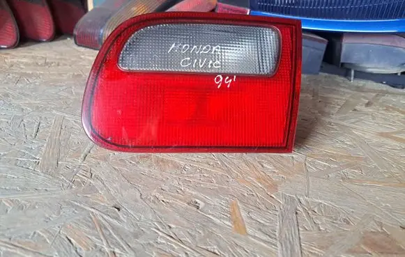 Honda Civic Tailgate rear/tail lights 0431124R 0431124