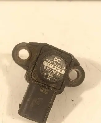 Mercedes-Benz E W211 Air pressure sensor 0261230196 1007253B22