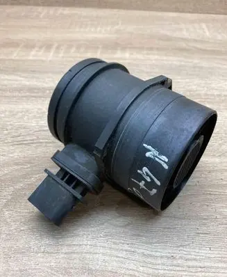 BMW 1 E81 E87 Mass air flow meter 7788743 0281002567