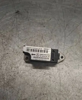 Mercedes-Benz E W210 Airbag deployment crash/impact sensor 0018205626 A6T1H28B4W2