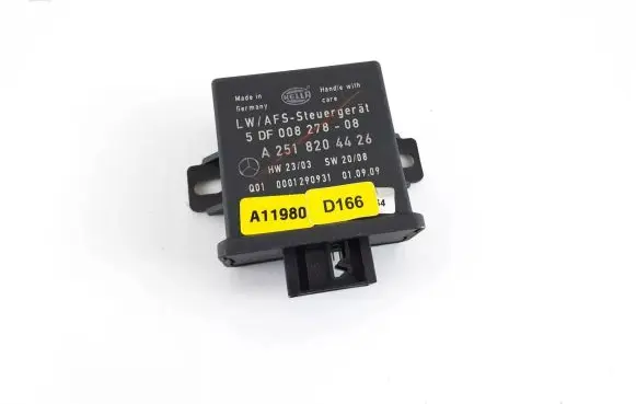 Mercedes-Benz R W251 Light module LCM A2518204426 5DF008278-08 0001290931
