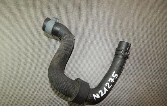 Volkswagen PASSAT B8 Engine coolant pipe/hose 5Q0122063J