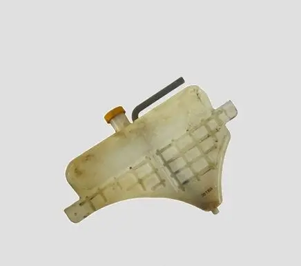 Mazda 6 Coolant expansion tank/reservoir