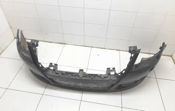 Volkswagen PASSAT B6 Front bumper 3C0807221A