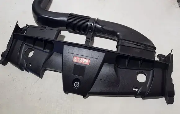 Mercedes-Benz E C207 W207 Engine bonnet/hood lock trim molding 2075000155RR A2075000155