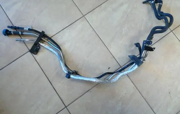 Jaguar F-Pace Fuel line/pipe/hose M8A29J280DB NE68383