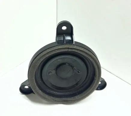 Audi A8 S8 D4 4H Front door speaker 4H0035397 3168420010