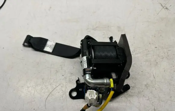 Mazda 2 Rear seatbelt 60103001