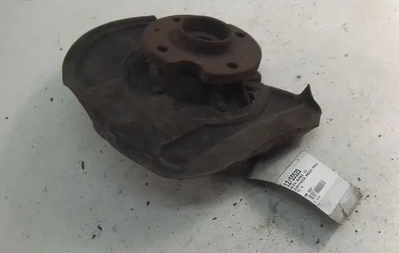 Alfa Romeo 33 Front wheel hub spindle knuckle 