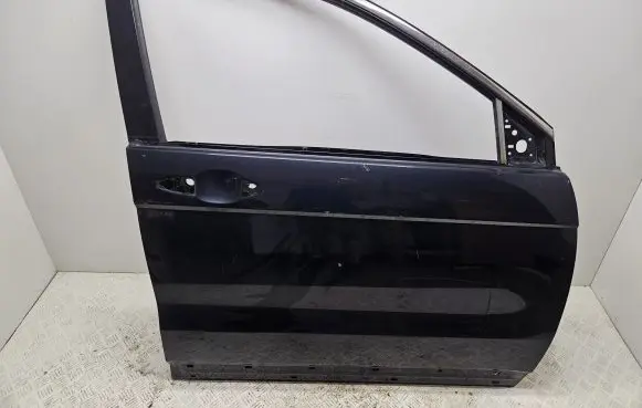 Honda CR-V Front door