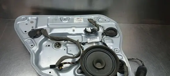 Volvo V50 Rear window lifting mechanism without motor 8679082 1192680