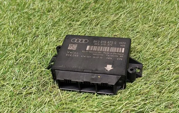 Audi A4 S4 B8 8K Parking PDC control unit/module 8K0919475Q 8K0919475