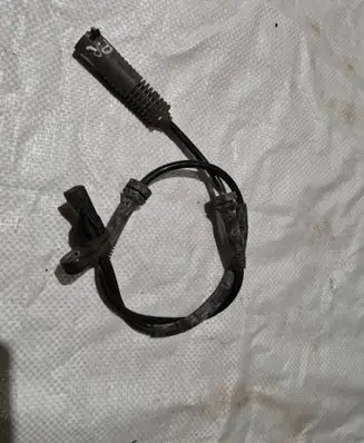 BMW 3 E90 E91 ABS brake wheel speed sensor 6762465