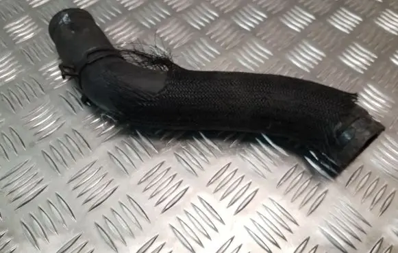 Jeep Grand Cherokee (WJ) Engine coolant pipe/hose