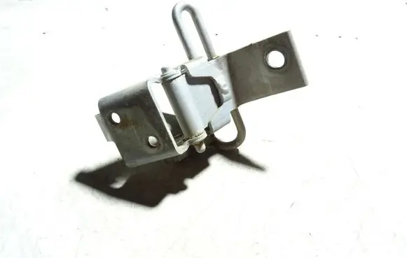 Audi A8 S8 D2 4D Front door lower hinge 4D0831412
