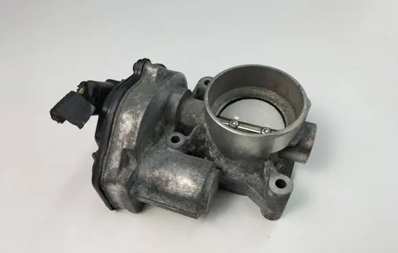 Ford Focus Throttle valve VP4F9U9E928AB