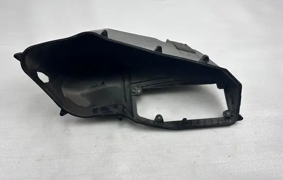 Mercedes-Benz S W222 Air filter box A2228300067