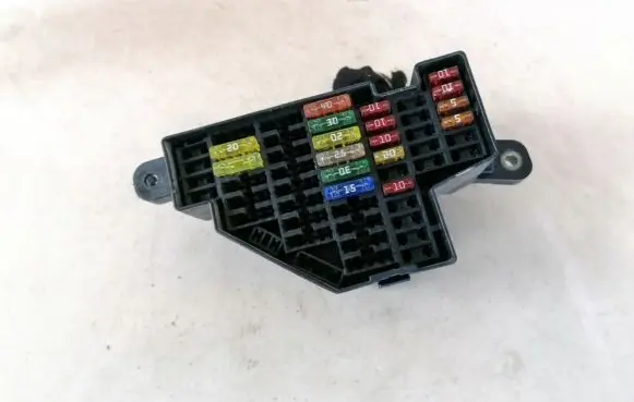 Volkswagen Golf VI Fuse box set
