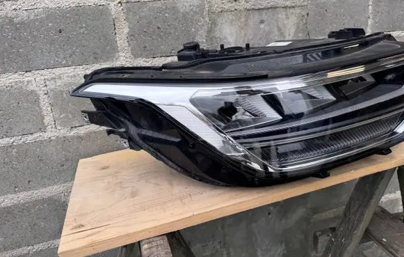 Volkswagen Tiguan Headlight/headlamp 5NB941036G