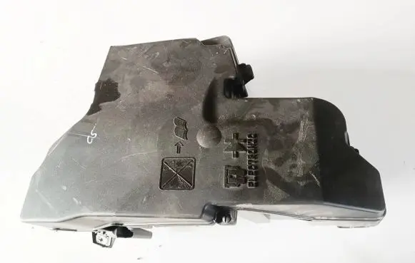 Citroen C5 Fuse box set 9686732080