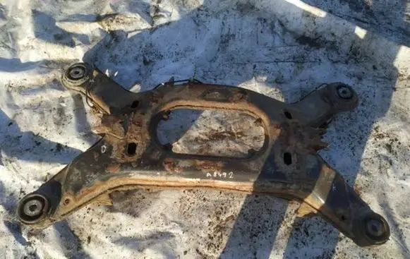 Volkswagen Phaeton Rear subframe 