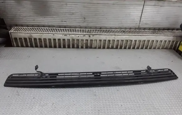 Volkswagen Transporter - Caravelle T4 Bonnet/hood grill 