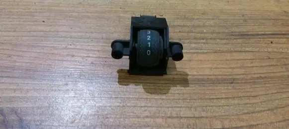 Fiat Bravo - Brava Headlight level height control switch 717478000 628000013