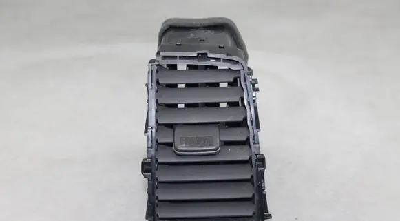Nissan Murano Z51 Cabin air duct channel 687501AA0A 687501AA0B