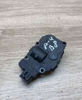 Audi A4 S4 B8 8K Air flap motor/actuator K9749006