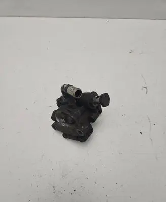 Audi A4 S4 B5 8D Power steering pump 8d014515