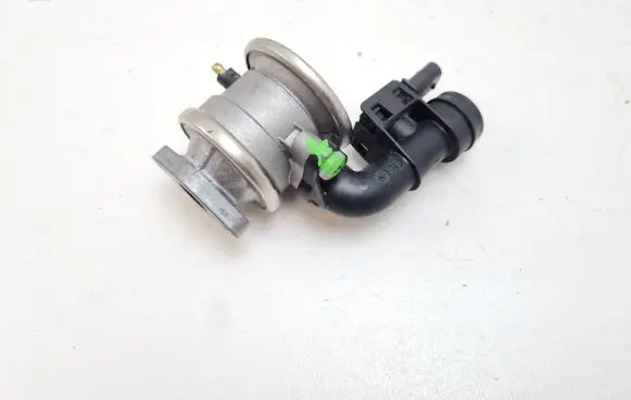 Audi R8 42 EGR valve 07L131101F 07L131119