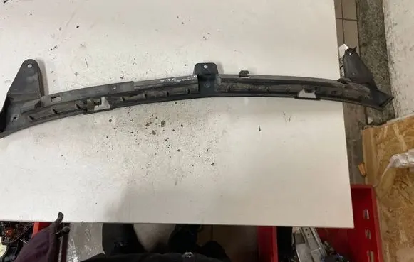 Opel Corsa D Rear bumper support beam 13179908 464549018