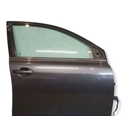 Toyota Avensis T250 Front door 43R00050