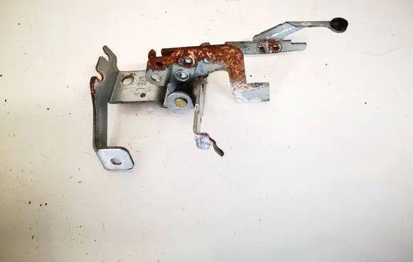 Subaru Outback Fuel tank opening switch 