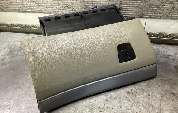 Volvo XC90 Glove box 3409563 1264